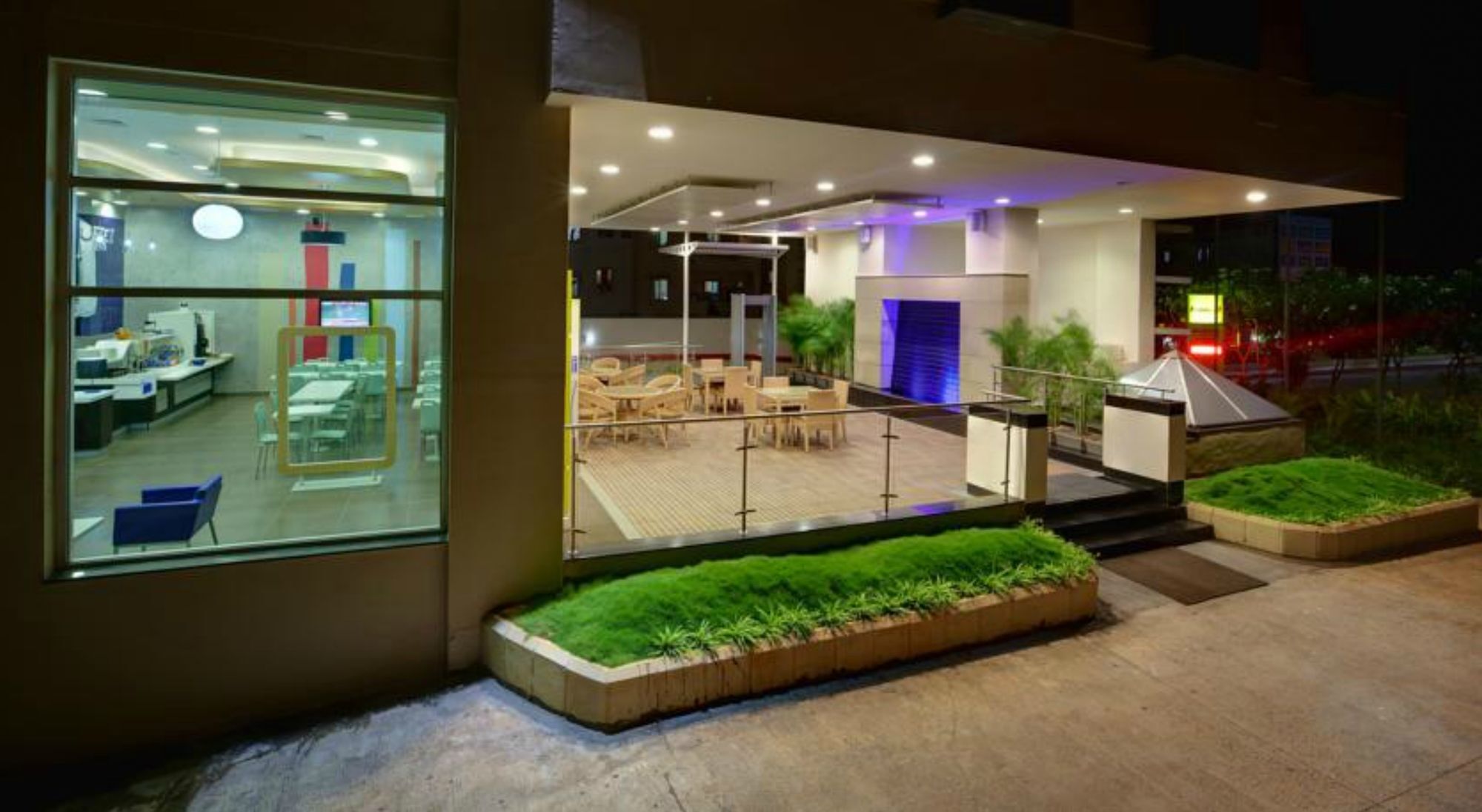 辛杰瓦迪浦那智选假日酒店 Pimpri-Chinchwad 外观 照片